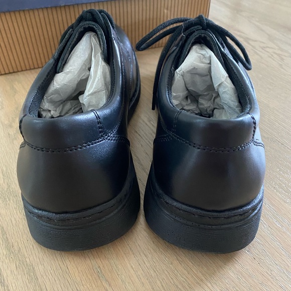 NEW!!! School Issue Sam black lace up dress shoes - mens/ boys size 9w - Picture 3 of 7